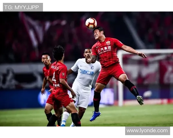 2018年上海上港对阵大连一方精彩直播回顾与赛后分析