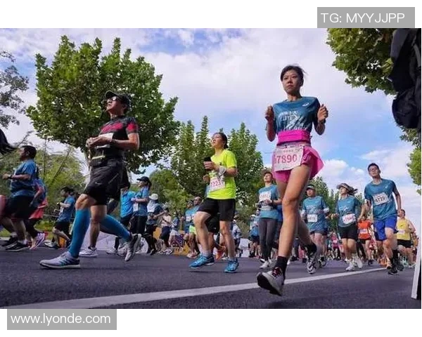 10公里精英赛初次跑进厦门