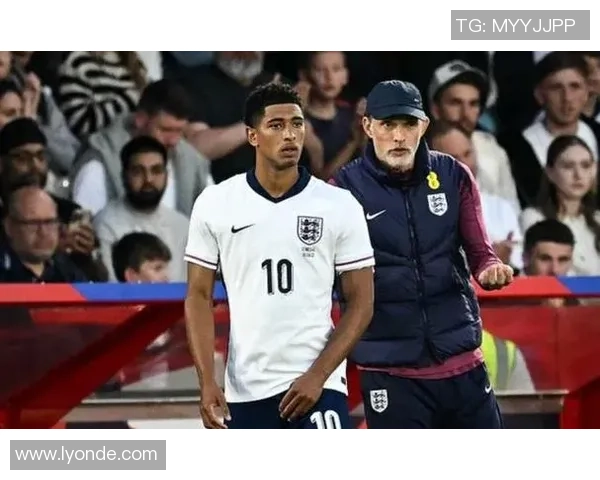 半场交流球衣引争议！贝林厄姆遭英格兰球迷痛批“巨星派头”